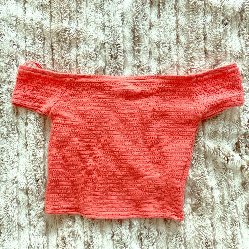 Guess Crop Top